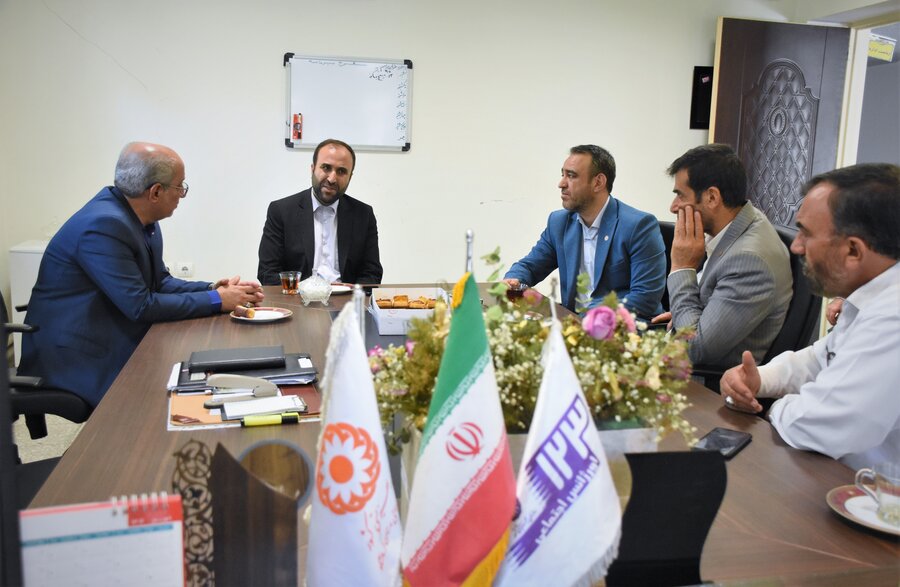 بازدید مدیرکل از اداره بهزیستی شهرستان اسلام‌آبادغرب