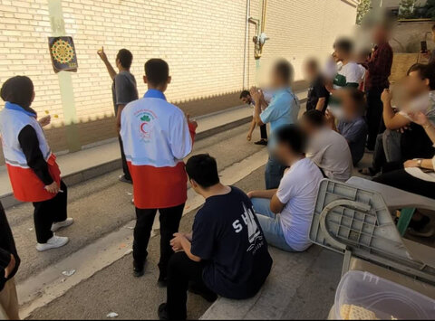 ساوجبلاغ | اجرای برنامه زنگ زندگی در مرکز توانبخشی حرفه آموزی پسرانه عرفان با همکاری جمعیت هلال احمر