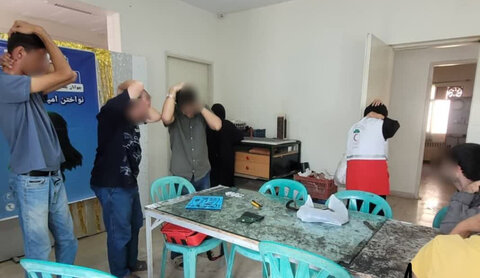 ساوجبلاغ | اجرای برنامه زنگ زندگی در مرکز توانبخشی حرفه آموزی پسرانه عرفان با همکاری جمعیت هلال احمر