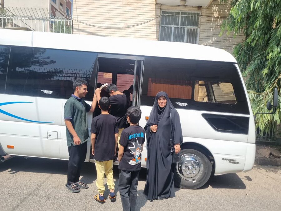 تیم فوتسال فرزندان بهزیستی عازم مسابقات کشوری در بابلسر شدند