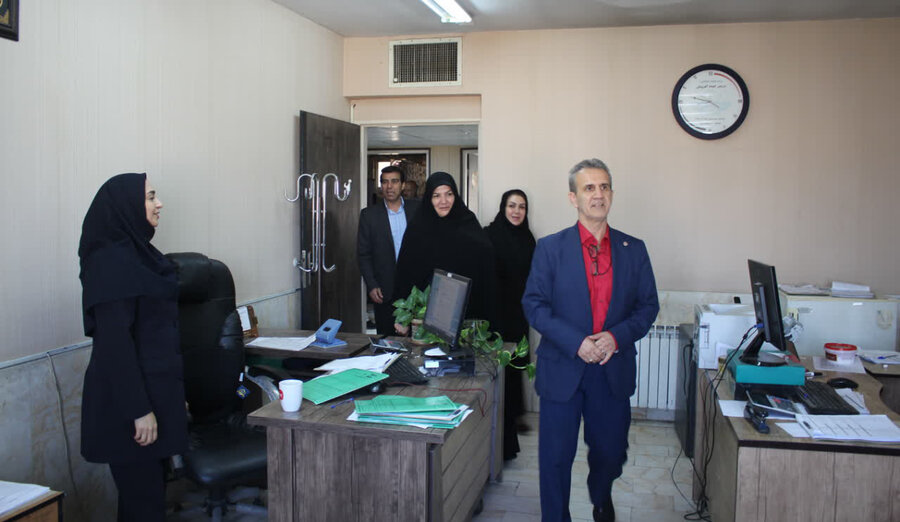 بازدید معاون سلامت اجتماعی سازمان بهزیستی کشور از دفاتر و بخش‌های بهزیستی البرز