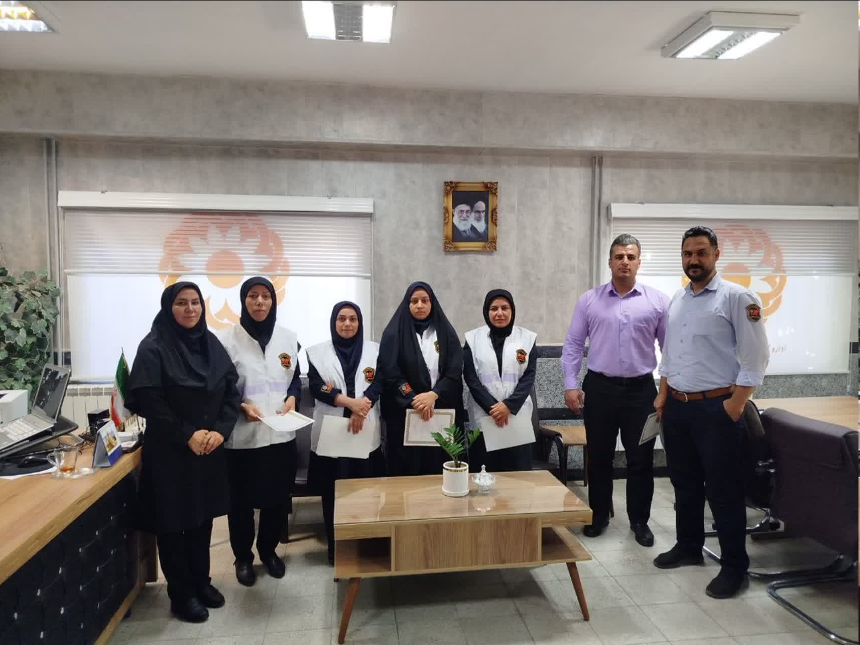  تقدیر از کارکنان اورژانس اجتماعی توسط رئیس بهزیستی تویسرکان