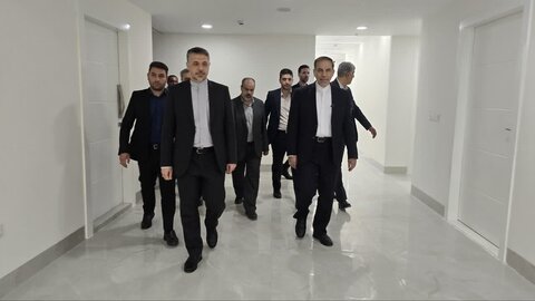 بازدید از خانه چتر