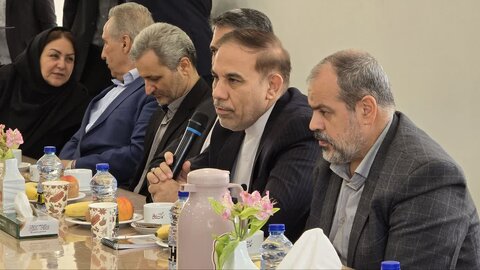 بازدید از خانه چتر