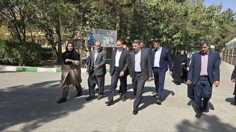 بازدید از خانه چتر