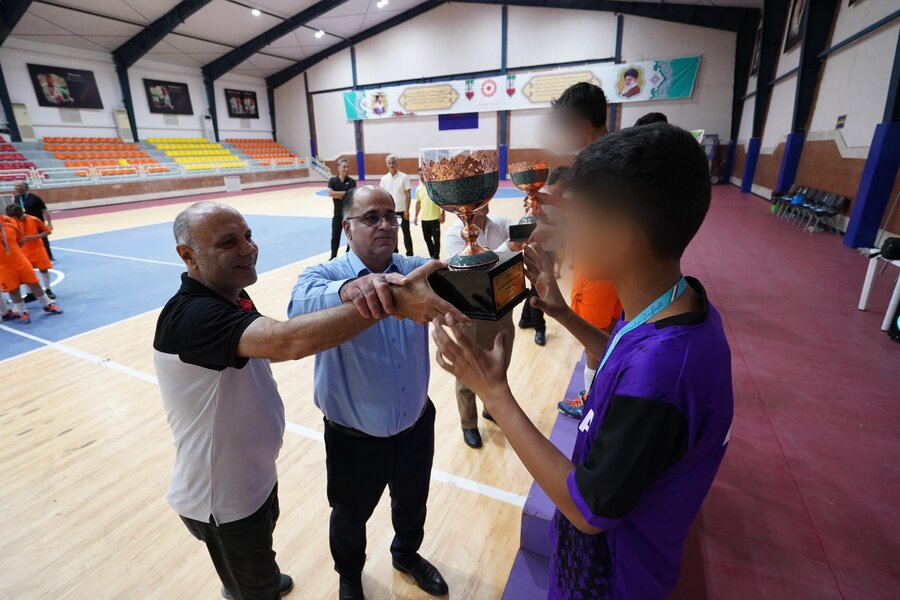 فوتسال فرزندان مهر