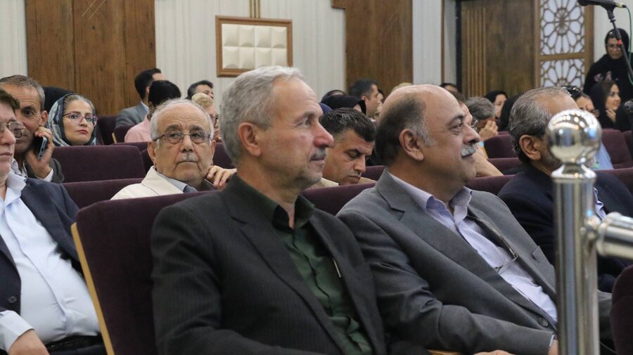 همایش تجلیل و پاسداشت از خیرین و سفیران مهربانی