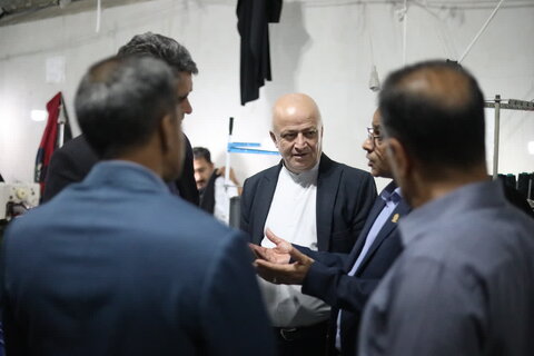 توزیع لوازم تحریر فرزندان بهبودیافتگان اعتیاد