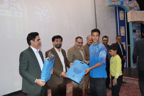 گزارش تصویری اآغاز سال تحصیلی با هدیه‌ای از جنس مهر برای کودکان کار