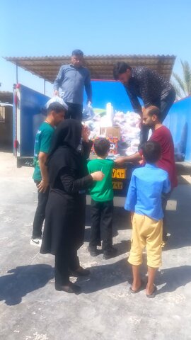 اهدای ۳۰۰ بسته نوشت‌افزار و کیف به دانش‌آموزان تحت پوشش بهزیستی امیدیه