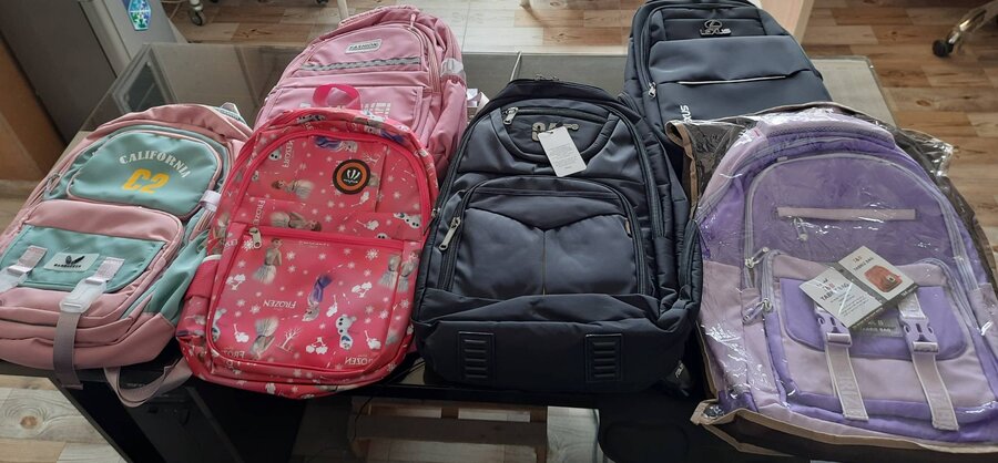 آباده|توزیع لوازم التحریر در بین مددجویان اورژانس اجتماعی