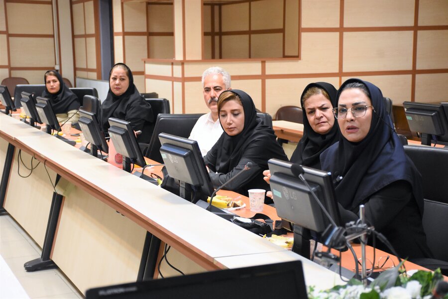 تجلیل از تسهیلگران طرح ارتقاء توانمندی های شناختی رفتاری در مناطق آسیب خیز