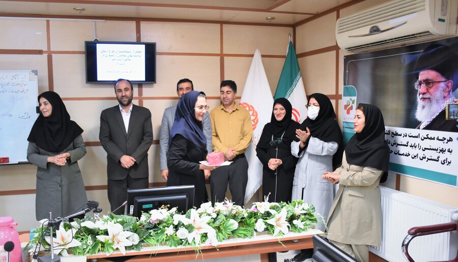 تجلیل از تسهیلگران طرح ارتقاء توانمندی های شناختی رفتاری در مناطق آسیب خیز