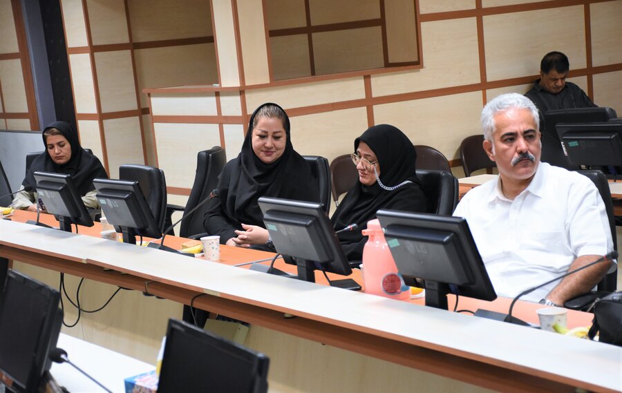 تجلیل از تسهیلگران طرح ارتقاء توانمندی های شناختی رفتاری در مناطق آسیب خیز