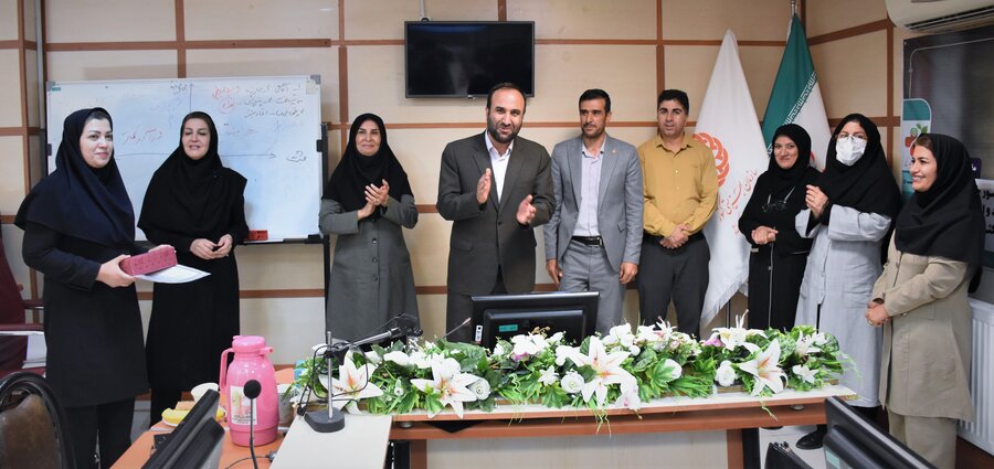 تجلیل از تسهیلگران طرح ارتقاء توانمندی های شناختی رفتاری در مناطق آسیب خیز