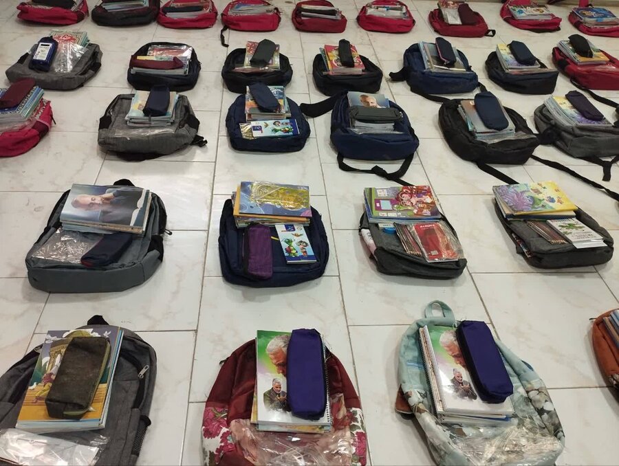 همت خیرین شهرستان شوط برای آینده روشن دانش‌آموزان نیازمند در آستانه سال تحصیلی جدیدبا پیوستن به پویش "همه حاضر"