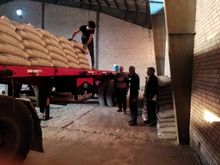 جهرم|اختصاص ۲۵ تن سیمان جهت احداث و مناسب سازی خانه های مددجویان توسط کارخانه سیمان نی ریز