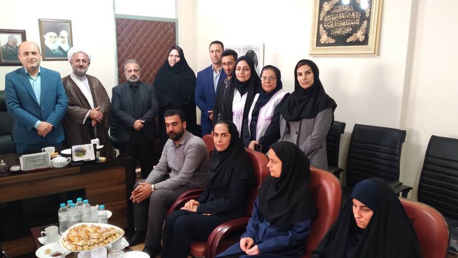 دیدار مدیرکل با همکاران بهزیستی رودبار