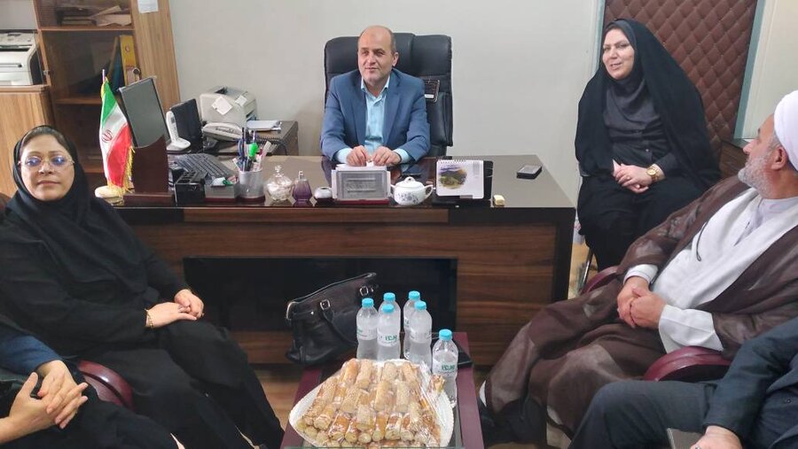 دیدار مدیرکل با همکاران بهزیستی رودبار