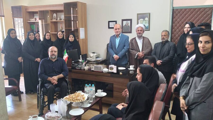دیدار مدیرکل با همکاران بهزیستی رودبار