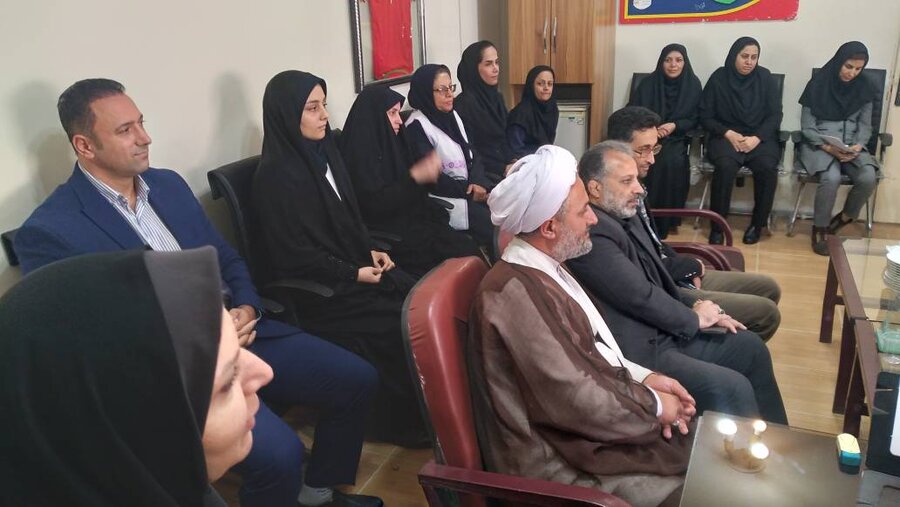 دیدار مدیرکل با همکاران بهزیستی رودبار