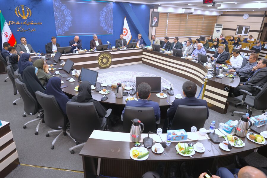 تکریم جمعی از مدیران سازمان بهزیستی کشور