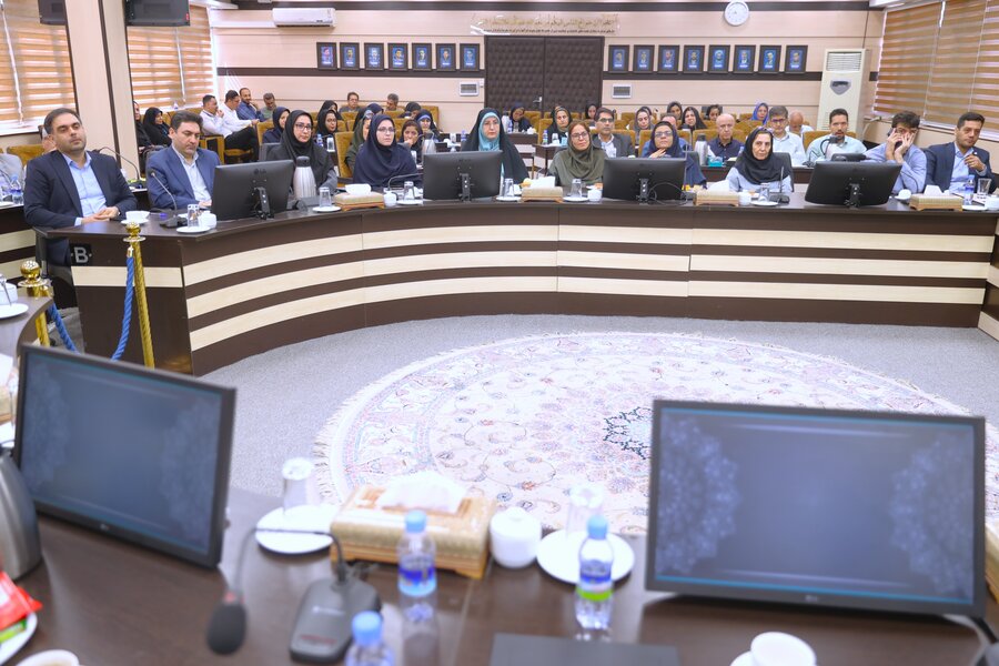 تکریم جمعی از مدیران سازمان بهزیستی کشور