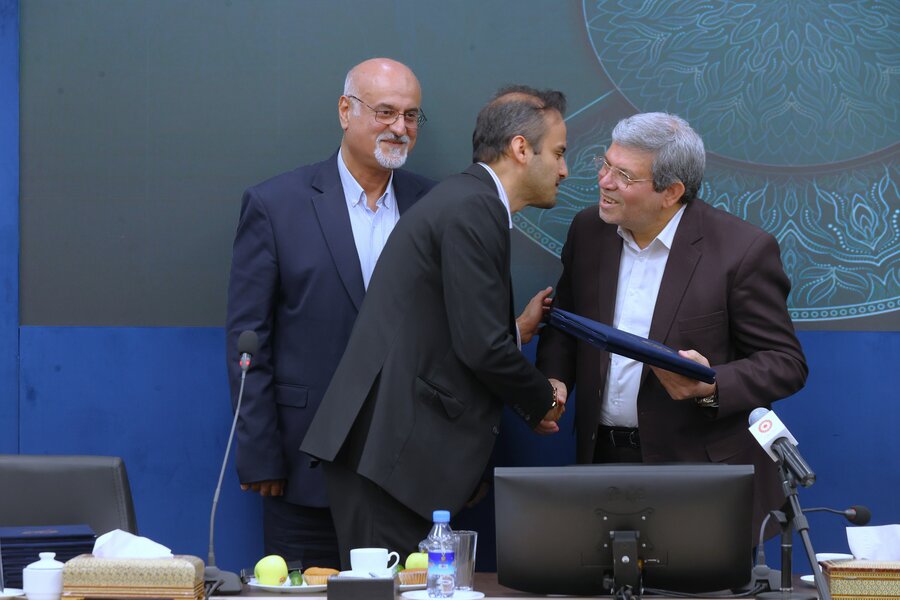 تکریم جمعی از مدیران سازمان بهزیستی کشور