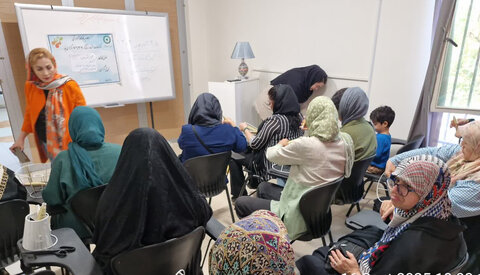 فردیس | کارگاه آموزشی ایجاد اشتغال بانوان سرپرست خانوار، مددجویان امور اجتماعی و توانبخشی برگزار شد