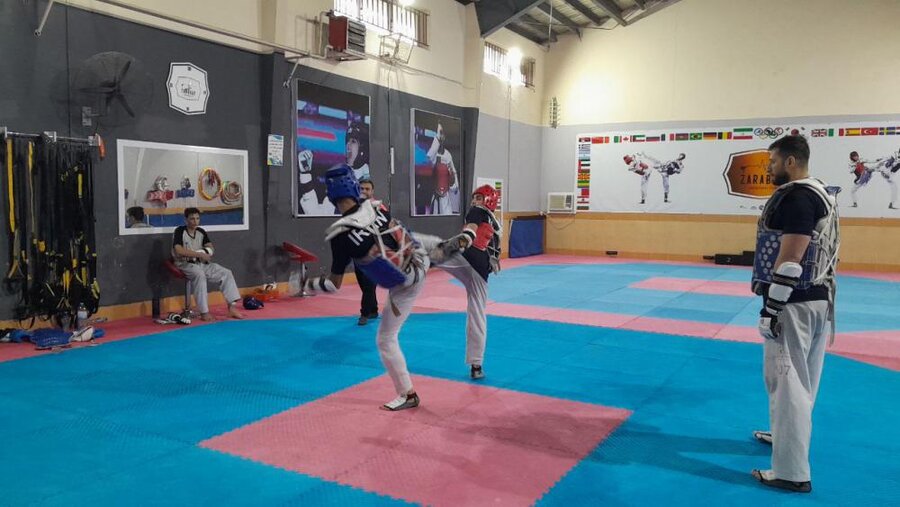 بازدید فرماندار بندرانزلی از اردوی تیم ملی تکواندو ناشنوایان