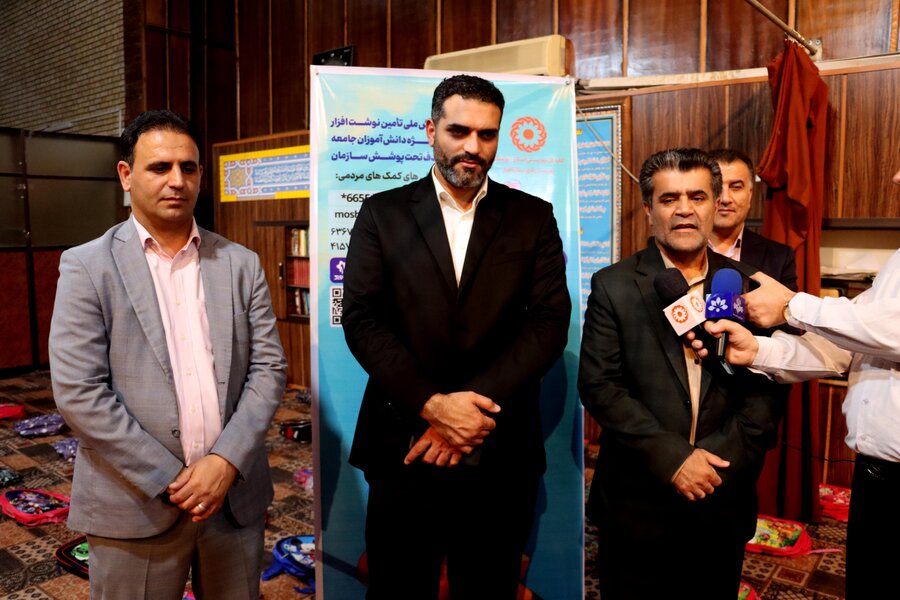 ببینیم|توزیع بیش از ۵ هزار کوله‌پشتی و لوازم‌تحریر میان دانش‌آموزان تحت پوشش بهزیستی خوزستان