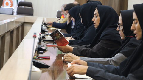 گزارش تصویری از برگزاری زیارت عاشورا به مناسبت هفته دفاع مقدس