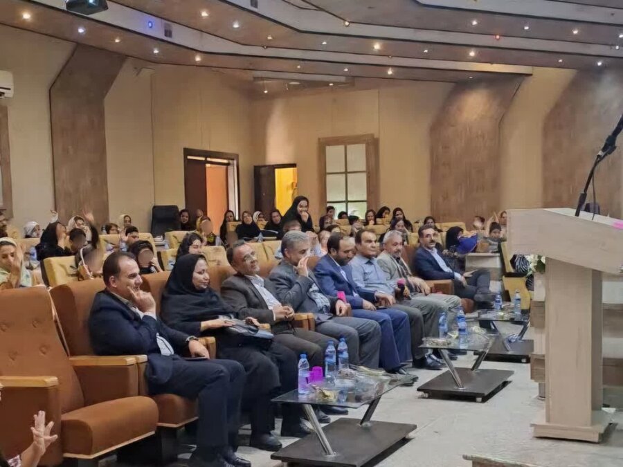 ۴۰۰۰ بسته نوشت افزار