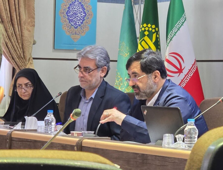 استاندار قم: مردم قم خیرخواه و نوع‌دوست هستند/ لزوم هم‌افزایی و تمرکز فعالیت‌های نیکوکارانه