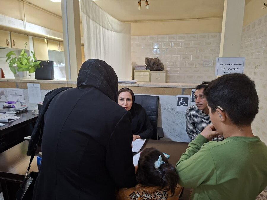 برگزاری میز خدمت ویژه ناشنوایان در کامیاران
