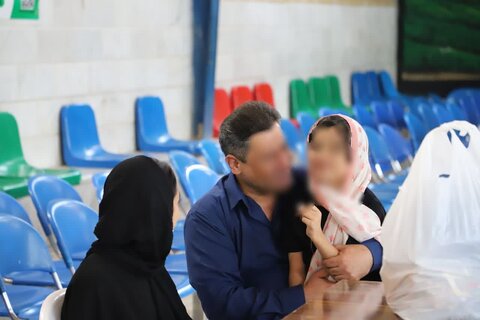 دیدار فرزندان بهزیستی با خانواده های خود در زندان