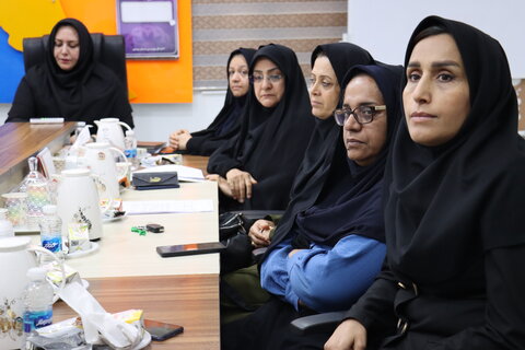 تجلیل از کارکنان و بازنشستگان ایثارگر بهزیستی استان بوشهر