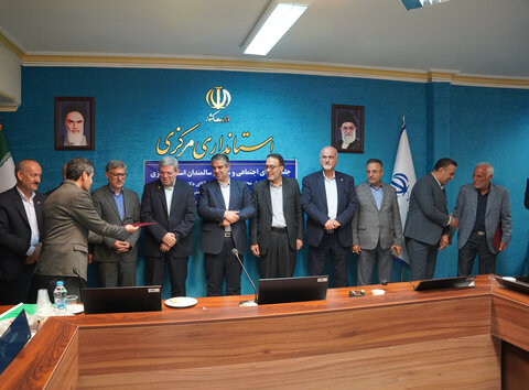 گزارش تصویری ا تقدیر از مدیرعاملین مراکز تحت نظارت بهزیستی استان