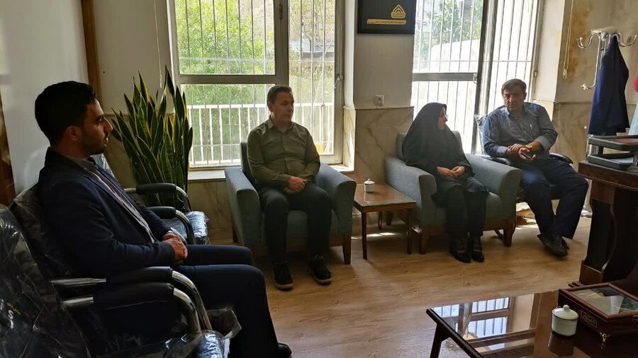 همکاری بهزیستی و صنعت، معدن و تجارت زبرخان در حمایت از اقشار آسیب‌پذیر