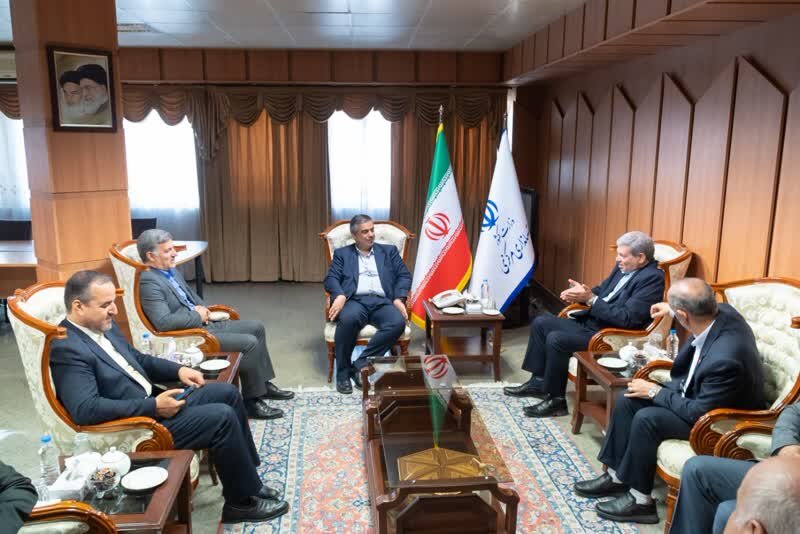 دیدار دکتر حسینی با استاندار مرکزی