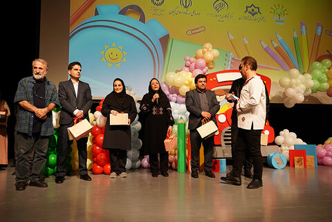 یازدهمین جشن بزرگ " کیف مدرسه " در تالار مرکزی رشت برگزار شد