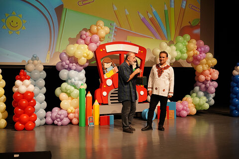 یازدهمین جشن بزرگ " کیف مدرسه " در تالار مرکزی رشت برگزار شد