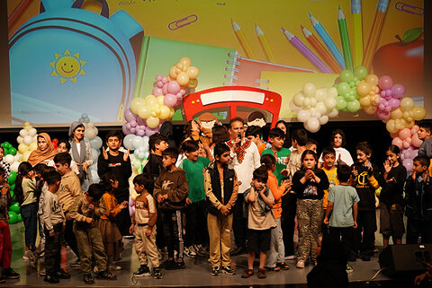 یازدهمین جشن بزرگ " کیف مدرسه " در تالار مرکزی رشت برگزار شد