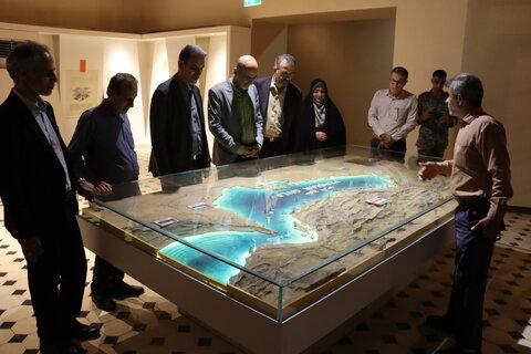 کارکنان بهزیستی بوشهر از موزه دریانوردی خلیج فارس بازدید کردند