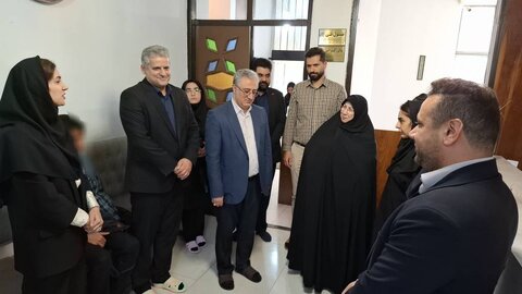 بازدید سرپرست اداره کل بهزیستی مازندران از مرکز آموزشی توانبخشی روزانه خانواده و کودک کم شنوا و ناشنوا توکا ساری