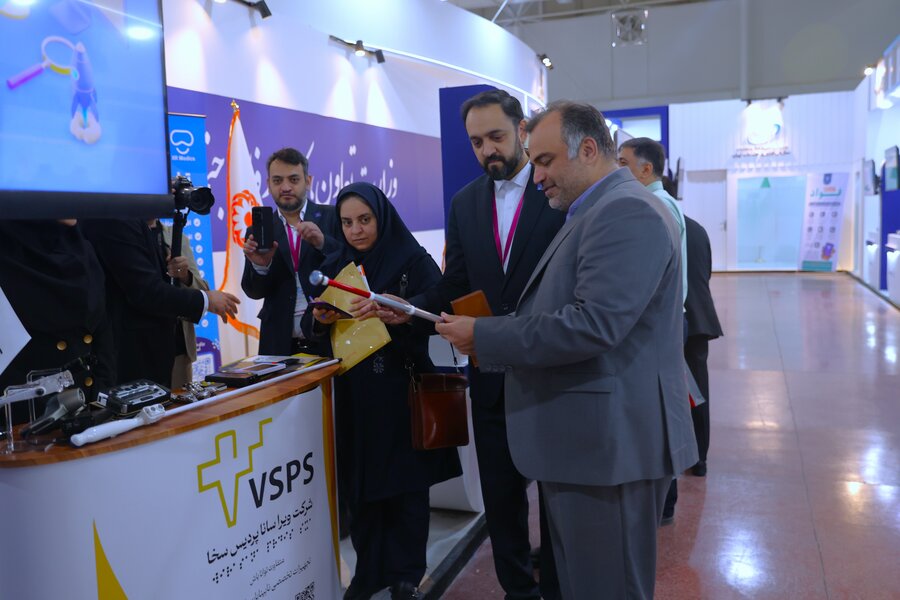 غرفه سازمان بهزیستی کشور در بیست و هشتمین نمایشگاه الکامپ