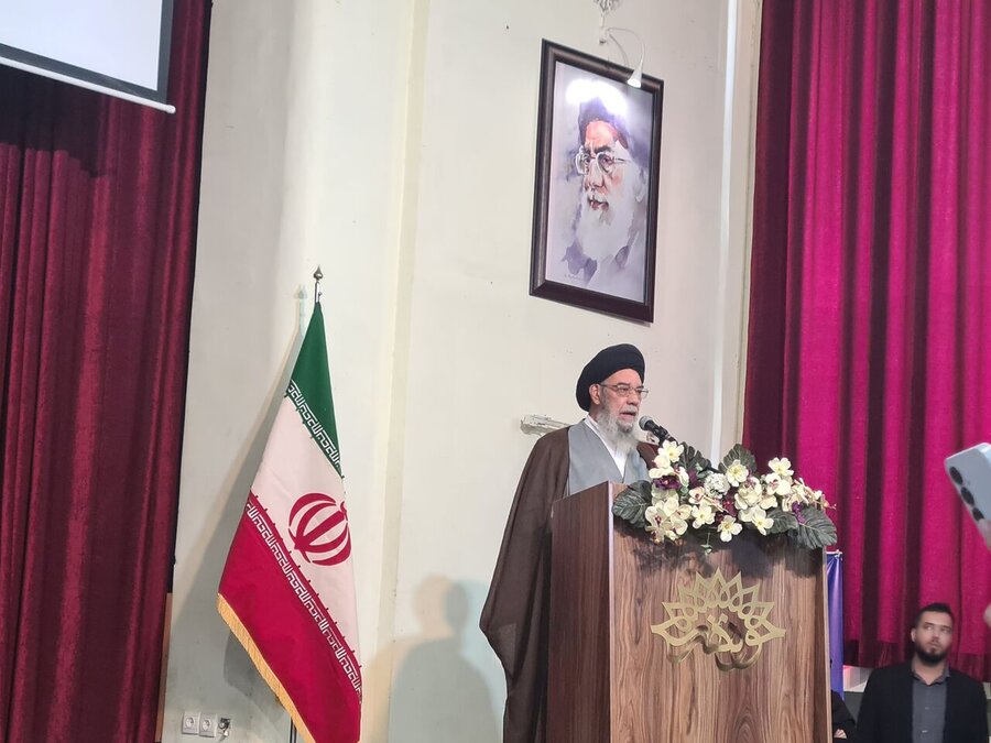 امام جمعه اصفهان: دامنه خدمات بهزیستی باید افرایش پیدا کند