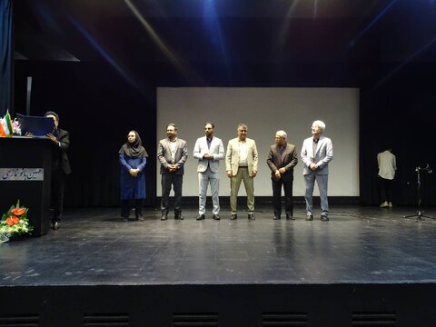 حضور مدیر کل بهزیستی فارس در مراسم روز سالمند