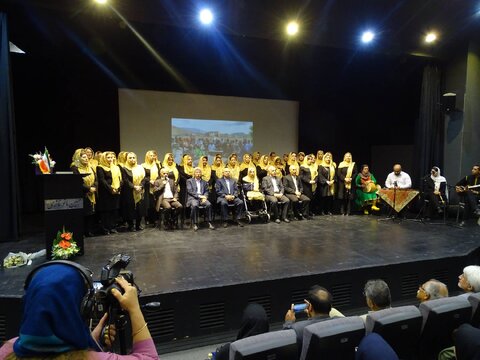 حضور مدیر کل بهزیستی فارس در مراسم روز سالمند