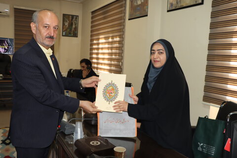 گزارش تصویری  ا نشست خبری مدیر کل بهزیستی استان مرکزی با اصحاب رسانه